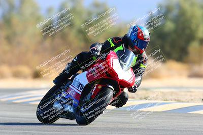 media/Jan-08-2022-SoCal Trackdays (Sat) [[1ec2777125]]/Turn 7 (1035am)/